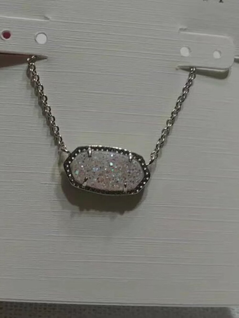 Kendra Scott necklace